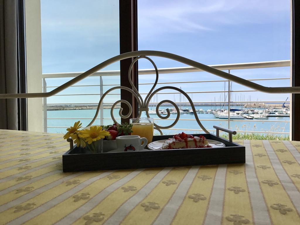 Hotel Aliai ชากกา ภายนอก รูปภาพ