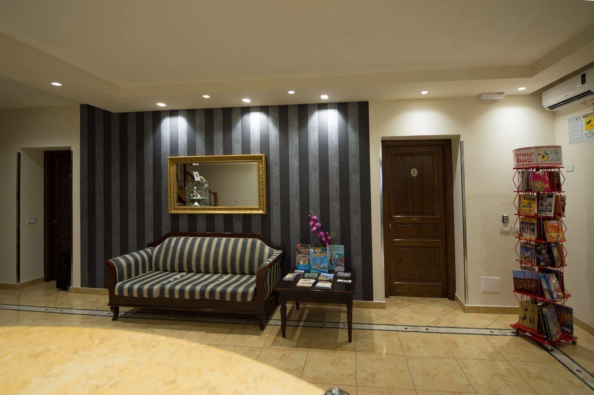 Hotel Aliai ชากกา ภายนอก รูปภาพ